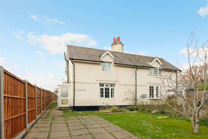 2 Bedroom Semi-Detached House For Sale In North End Road, Yapton, BN18