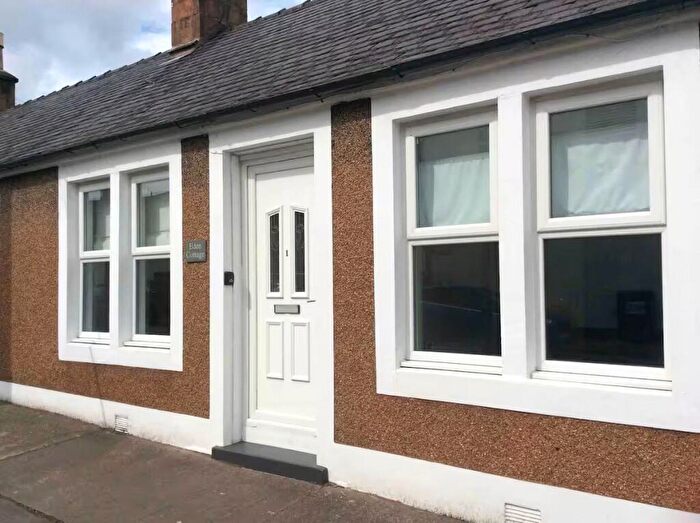 2 Bedroom Bungalow To Rent In New Street, Thornhill, Dumfries And Galloway, DG3