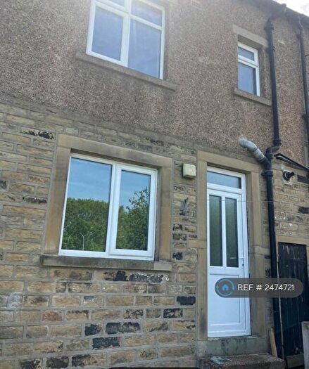2 Bedroom Terraced House To Rent In South Street, Holywell Green, Halifax, HX4