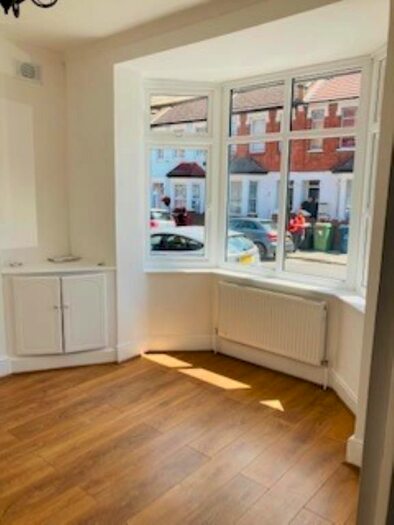 3 Bedroom End Of Terrace House To Rent In Herga Road, Wealdstone, Middlesex, HA3