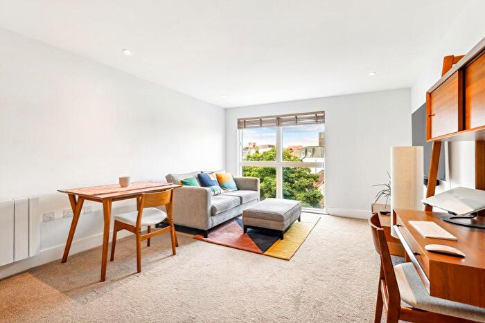 1 Bedroom Apartment To Rent In Church Street, Epsom, Surrey, KT17