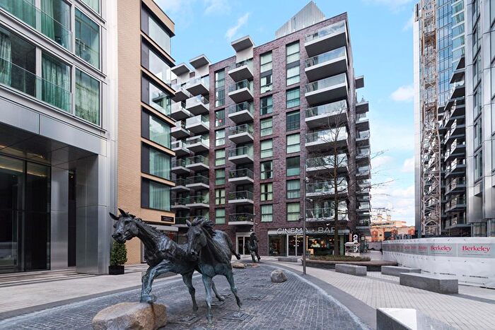 2 Bedroom Flat To Rent In Meranti House, Goodmans Fields, Aldgate, E1