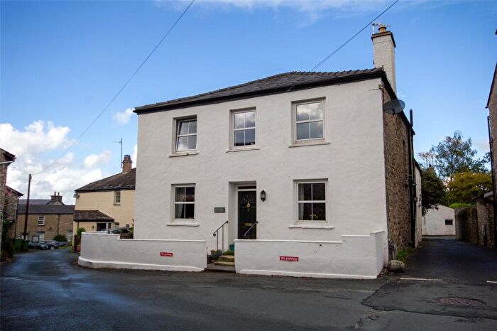 3 Bedroom End Of Terrace House For Sale In Windy Hill, Milnthorpe, Cumbria, LA7