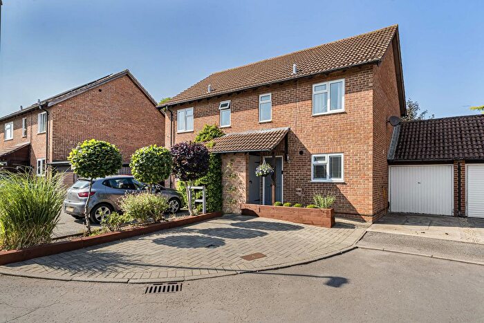 3 Bedroom Semi-Detached House For Sale In Warmans Close, Wantage, OX12