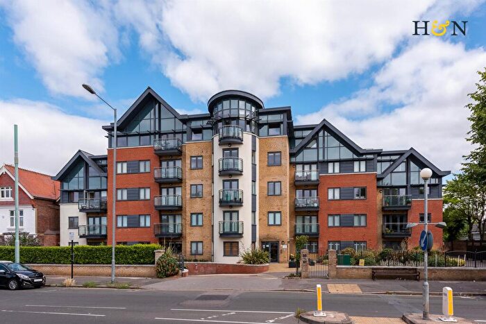 2 Bedroom Flat For Sale In Coastal Place, New Church Road, Hove, BN3