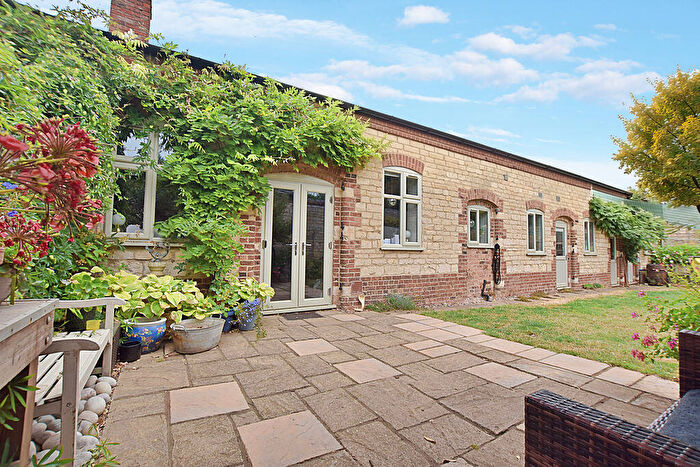 3 Bedroom Barn Conversion For Sale In The Stables, The Granaries, Scopwick, LN4