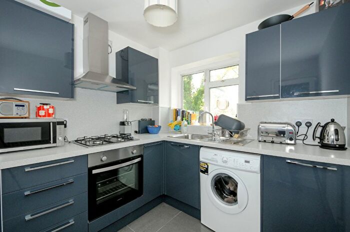 1 Bedroom Property To Rent In Waverley Road, London, N8