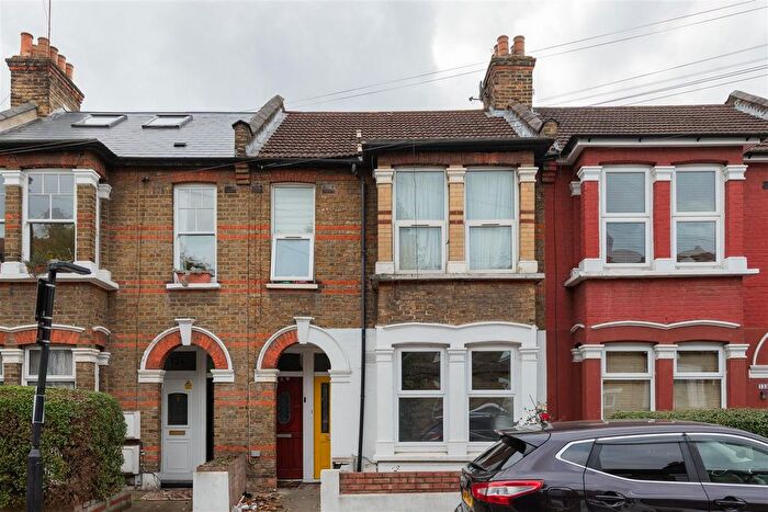 2 Bedroom Property For Sale In Francis Road, Leyton, E10