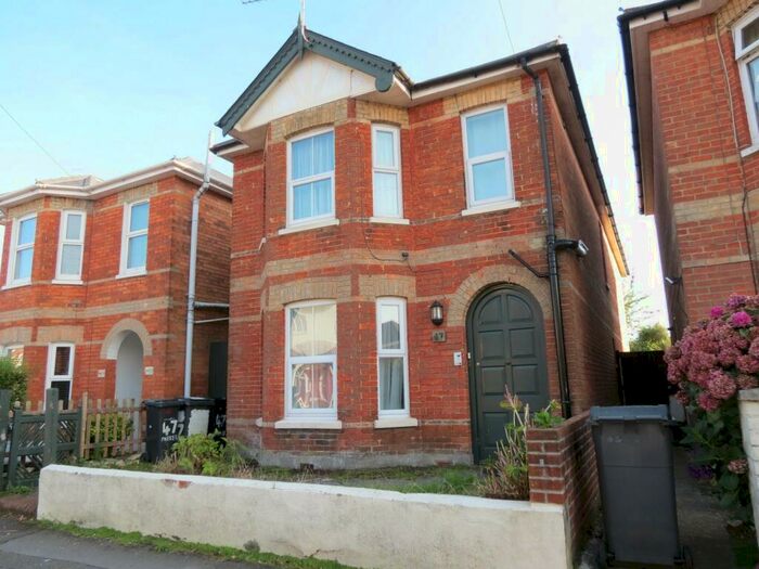 5 Bedroom House To Rent In Bedroom Detached House In Winton, BH9