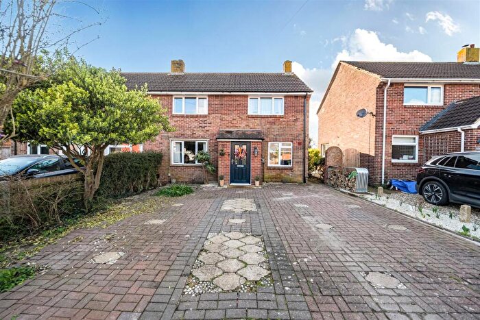 3 Bedroom House For Sale In Hillson Drive, Fareham, PO15