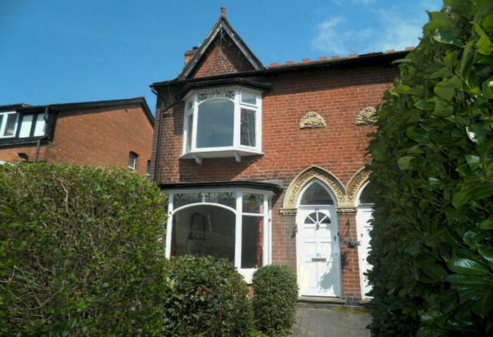 2 Bedroom Flat To Rent In Park Road, Sutton Coldfield, B73