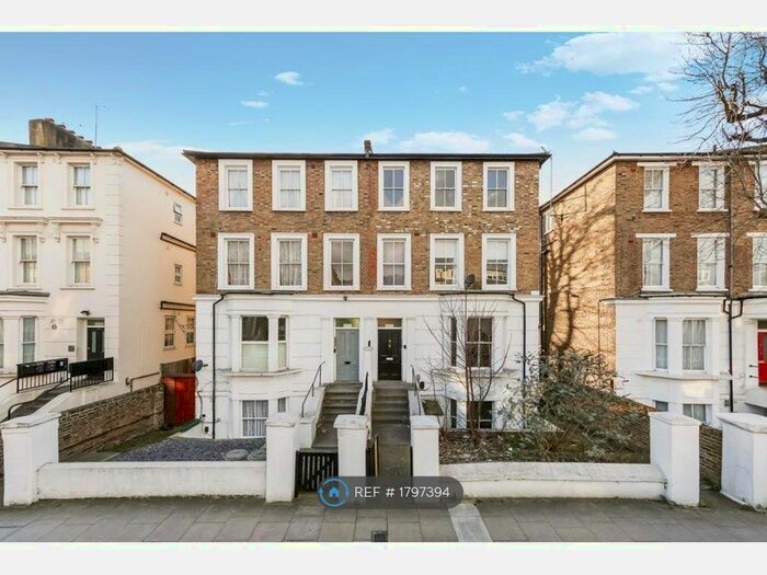 2 Bedroom Flat To Rent In Coningham Road, London, W12