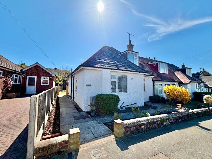 3 Bedroom End Of Terrace House For Sale In Linden Avenue, Broadstairs, CT10