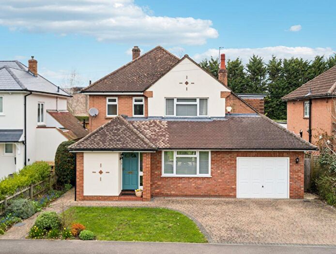3 Bedroom Detached House For Sale In River Park Drive, Marlow, SL7