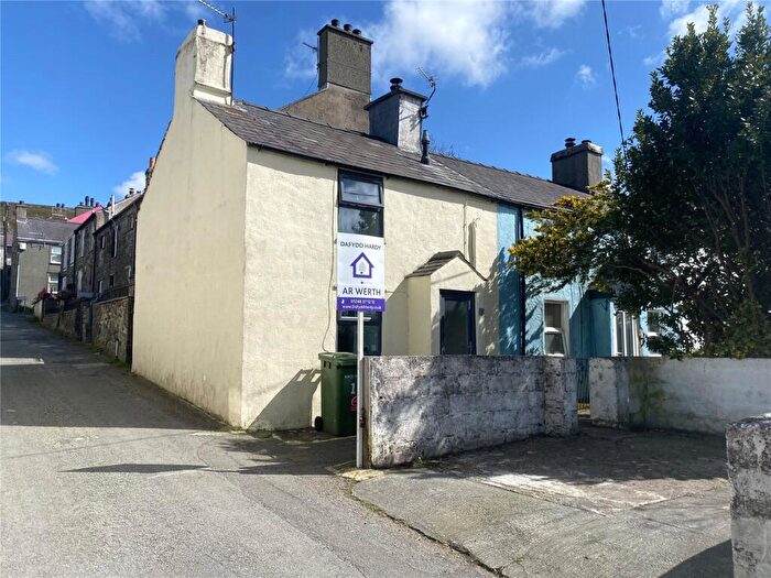 1 Bedroom End Of Terrace House For Sale In Doctor Street, Llanllechid, Bangor, Gwynedd, LL57