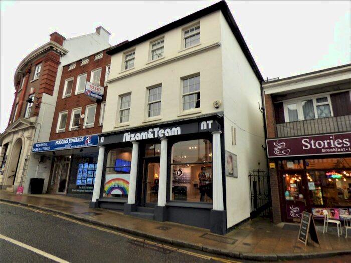 1 Bedroom Flat To Rent In Bridge Street, Leatherhead, KT22