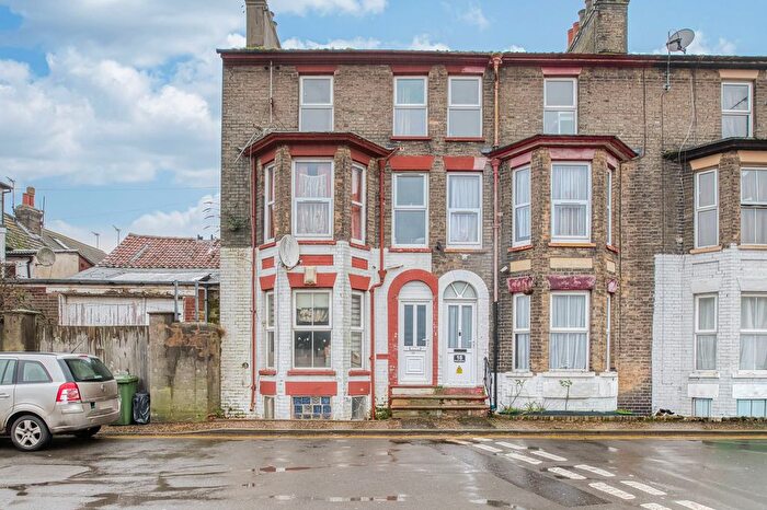 5 Bedroom End Terrace House For Sale In Kent Square, Great Yarmouth, NR30