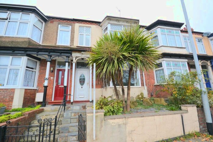 3 Bedroom Terraced House To Rent In West Auckland Road, Darlington, DL3