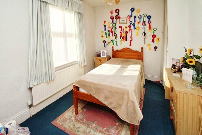 3 Bedroom Terraced House For Sale In Holdsworth Street, Plymouth, Devon, PL4