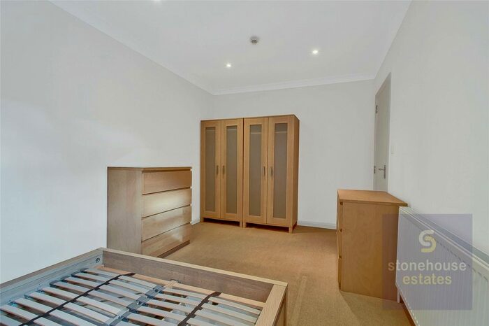 1 Bedroom End Of Terrace House To Rent In Fairbridge Road, Archway, London, N19