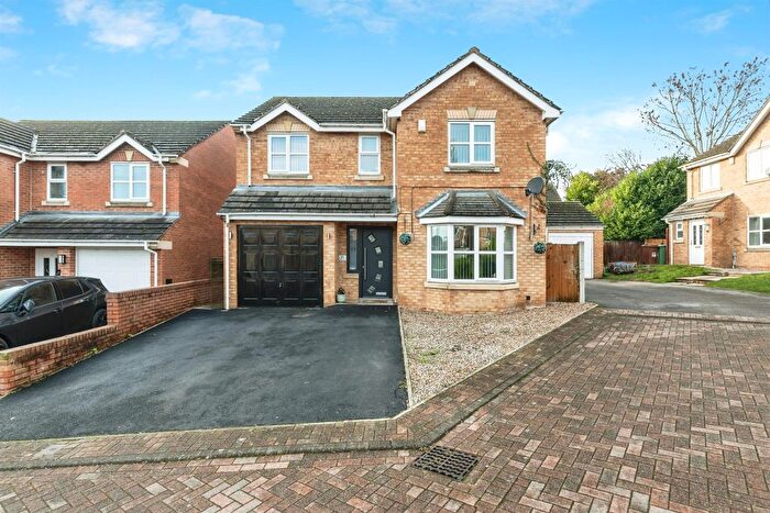 4 Bedroom Detached House For Sale In Old Farm Way, Upton, Pontefract, WF9