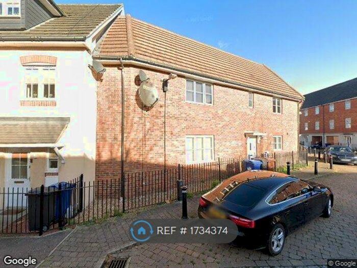 3 Bedroom Terraced House To Rent In Caspian Way, Purfleet, RM19