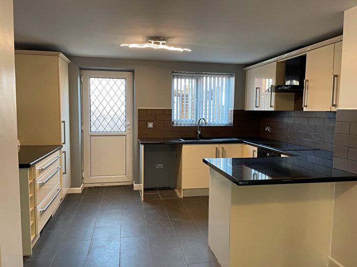 2 Bedroom Property To Rent In Westfield Avenue, Castleford, WF10