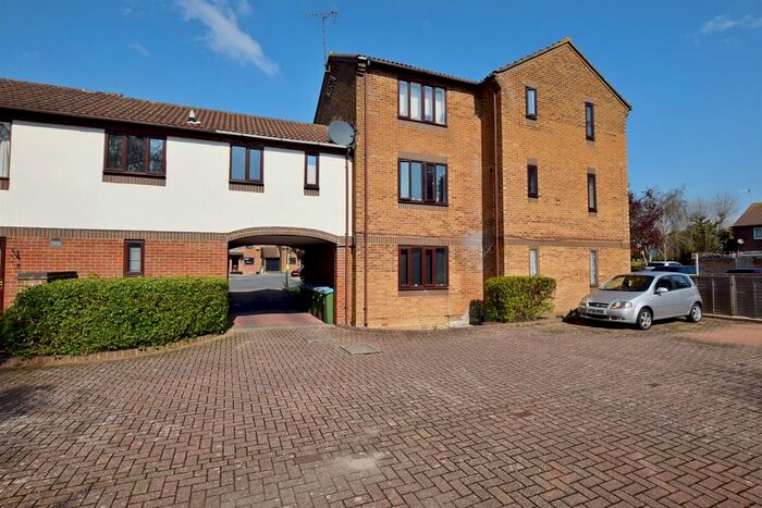 Studio To Rent In Warren Way, Barnham, West Sussex, PO22