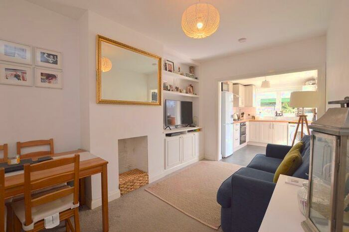 2 Bedroom Maisonette To Rent In Canterbury Road, North Harrow, HA1