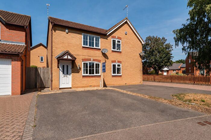 2 Bedroom House For Sale In Cunningham Drive, Lutterworth, LE14