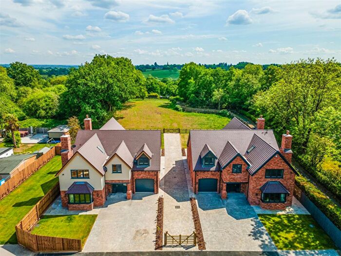 4 Bedroom Detached House For Sale In Broad Lane, Wood End, Tanworth-In-Arden, B94