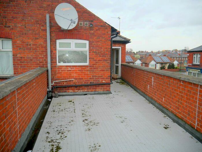 2 Bedroom Flat To Rent In Houghton Road, Rotherham, S63