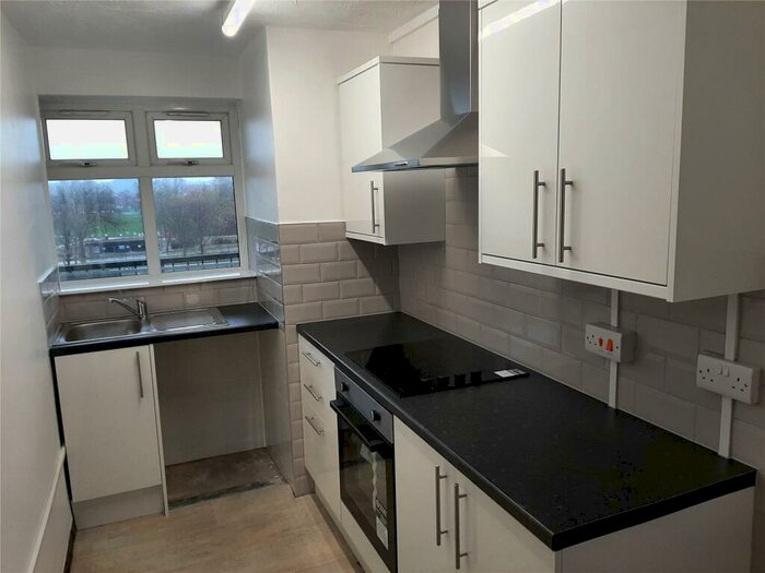 1 Bedroom Apartment To Rent In Harvard House, Rivermead, Wilford Lane, Nottingham, NG2