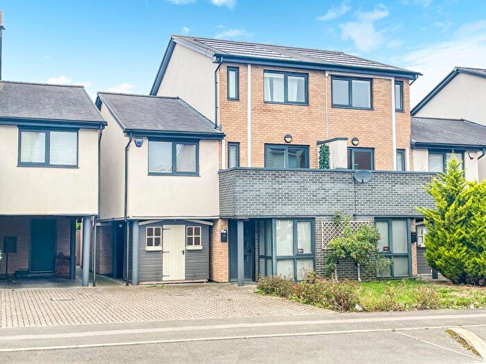 4 Bedroom Semi Detached House For Sale In Broughton Ground Lane, Brooklands, Milton Keynes, MK10