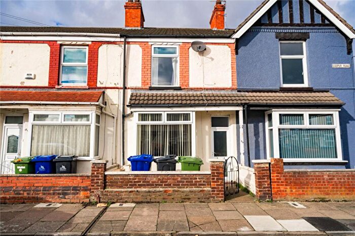 3 Bedroom Terraced House For Sale In Cooper Road, Grimsby, Lincolnshire, DN32