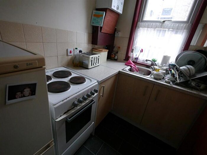 2 Bedroom Terraced House To Rent In Harold Road, Leeds, LS6