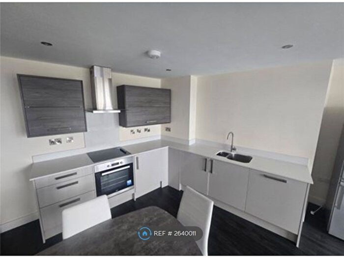 2 Bedroom Flat To Rent In Agin Court, Leicester, LE1