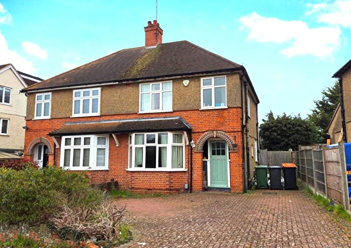 3 Bedroom Semi Detached House For Sale In Regent Street, Leighton Buzzard, LU7