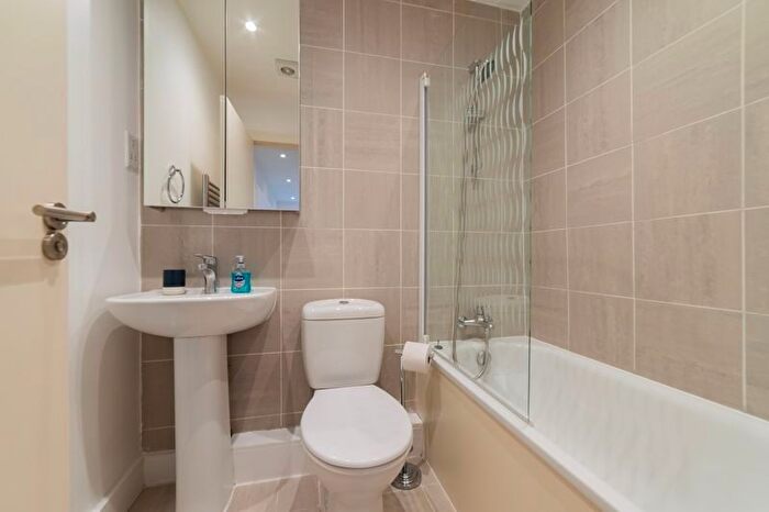 1 Bedroom Flat For Sale In Chippenham Road, London, W9