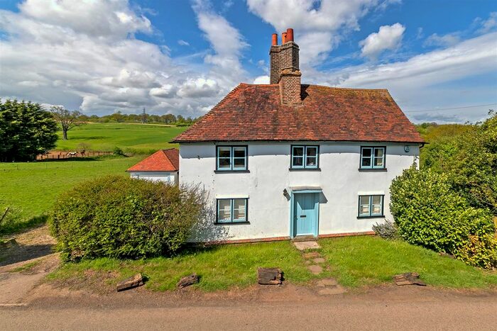 4 Bedroom Detached House For Sale In Wild Hill, Hatfield, AL9