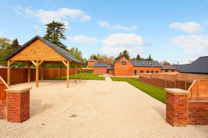 6 Bedroom Barn Conversion For Sale In The Slade, Fenny Compton, Southam, Warwickshire, CV47