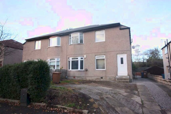 3 Bedroom Flat To Rent In Croftend Avenue, G44