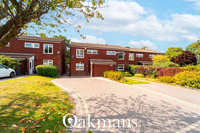 3 Bedroom End Of Terrace House For Sale In Heather Dale, Birmingham, B13