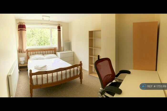 6 Bedroom Semi-Detached House To Rent In Leng Crescent, Norwich, NR4