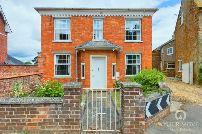 3 Bedroom Detached House To Rent In Bedford Road, Little Houghton, Northampton, Northamptonshire, NN7