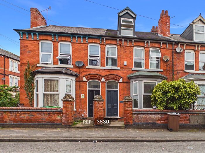 4 Bedroom Terraced House To Rent In Wiverton Road, Nottingham, NG7