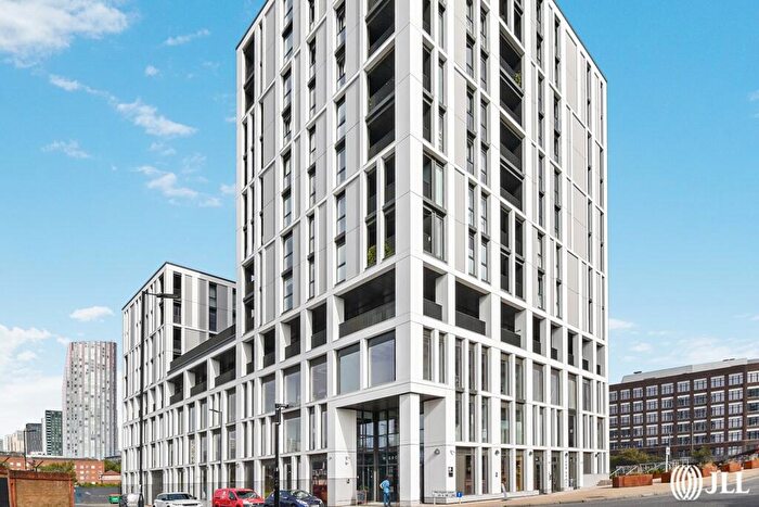 1 Bedroom Apartment To Rent In Corn House, Marshgate Lane London, E15
