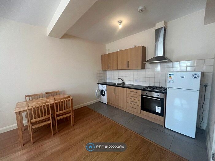 1 Bedroom Flat To Rent In High Street, Slough, SL1