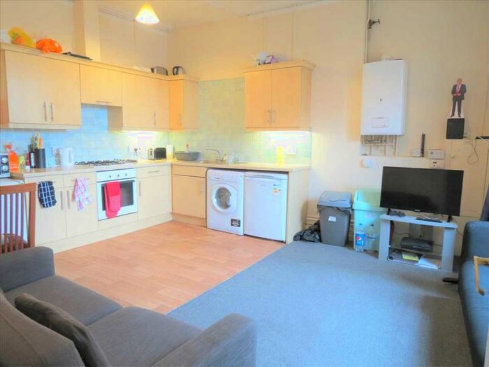 3 Bedroom Apartment To Rent In Wimborne Road, Winton, Bournemouth, BH9