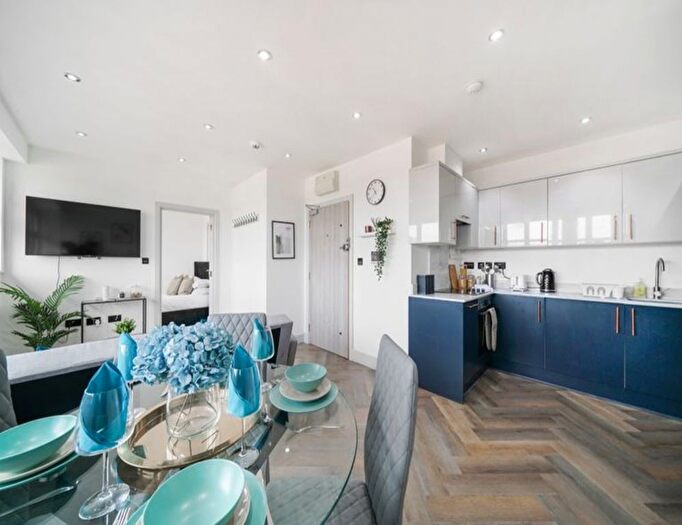 2 Bedroom Flat To Rent In London Rd, Romford, RM7